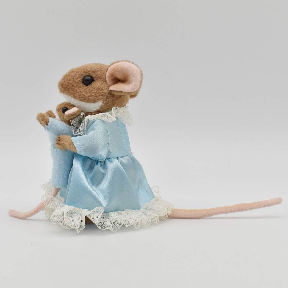 ピーターラビット ぬいぐるみ　ハンカマンカ Amazon.co.jp: 吉徳 PETER RABBIT (ピーターラビット